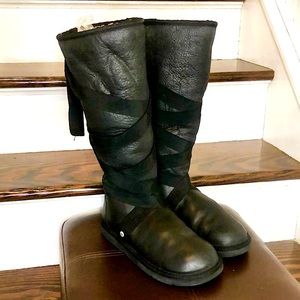 UGG Tall Black Suede Shearling Lined Boots Wrapped with Black Bows Sz 7